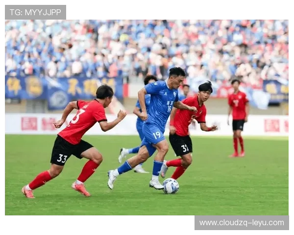 生存之战：蓝十字足球俱乐部如何应对资金、管理与突发危机？深度解析草根足球的挣扎与坚持