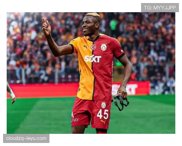 谦逊巨星奥斯梅恩持续闪耀,稳居非洲足球巅峰 谦逊巨星奥斯梅恩持续闪耀,稳居非洲足球巅峰