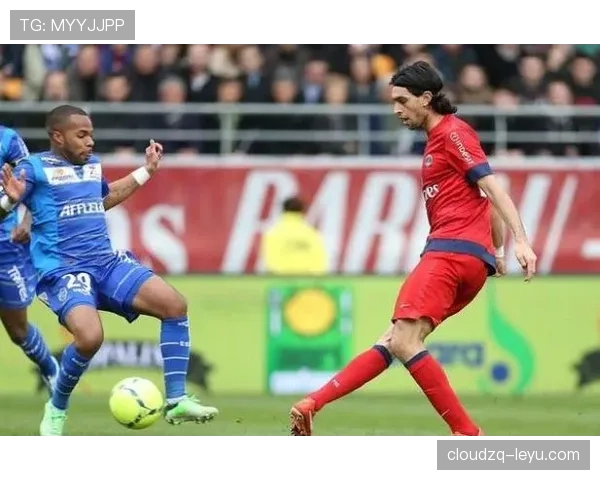 赫塔进攻体系焕然一新,战术革新引爆球迷关注 赫塔进攻体系焕然一新,战术革新引爆球迷关注