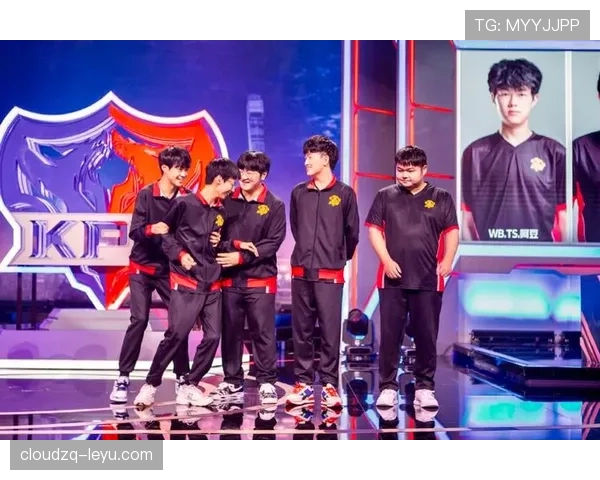 J1联赛逆风翻盘频现，密集赛程彰显球队韧性与战术智慧