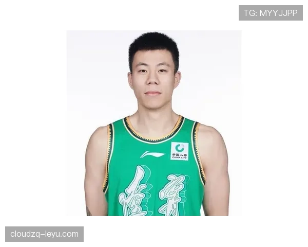 新星闪耀赛场，年轻球员展现无限潜力引关注