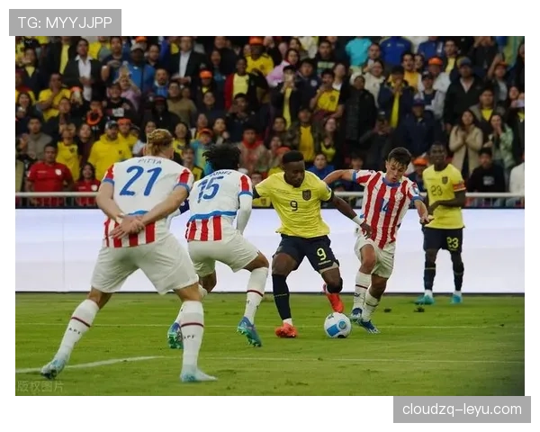 巴拉圭队逼抢战术奏效,团队协作彰显稳健表现 巴拉圭队逼抢战术奏效,团队协作彰显稳健表现