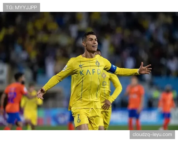 C罗百场里程碑再破门，状态回勇化身绿茵常青进球机器