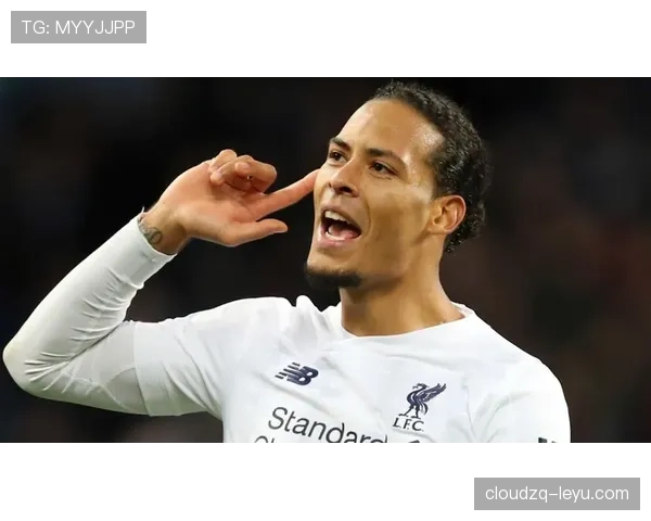 范戴克荣膺英超最佳后卫,助力利物浦状态回暖,持续提升竞技表现 范戴克荣膺英超最佳后卫,助力利物浦状态回暖,持续提升竞技表现