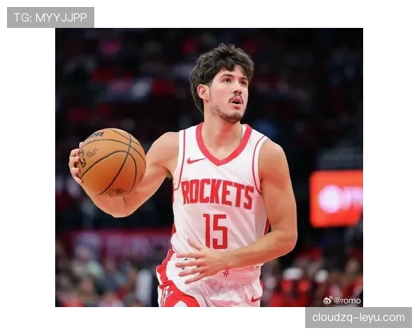 里德·谢泼德无球跑动拉开空间提升球队三分效率