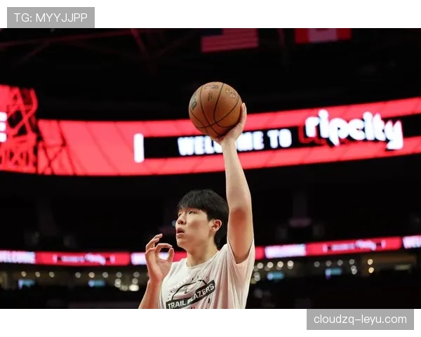 杨瀚森球场上暴走状态，私底下却像个邻家大男孩？