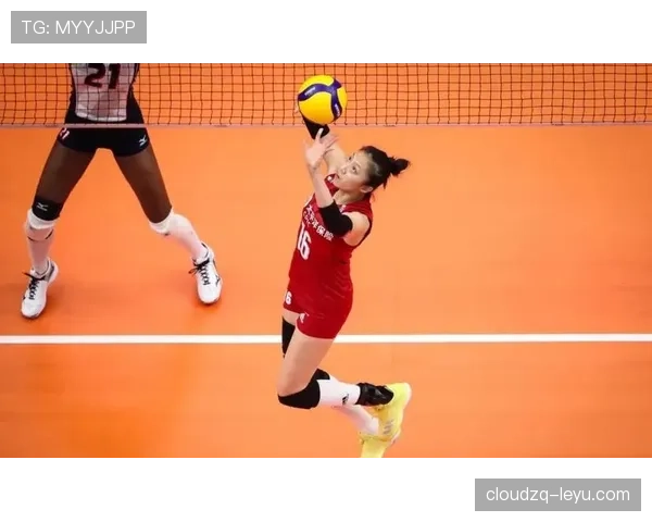 丁霞买了新车，朋友圈炸了，到底是炫耀还是另有隐情？